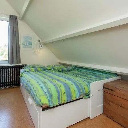 Semi-bungalow With A Lot Of Privacy And A Sunny Garden Near Holiday home
